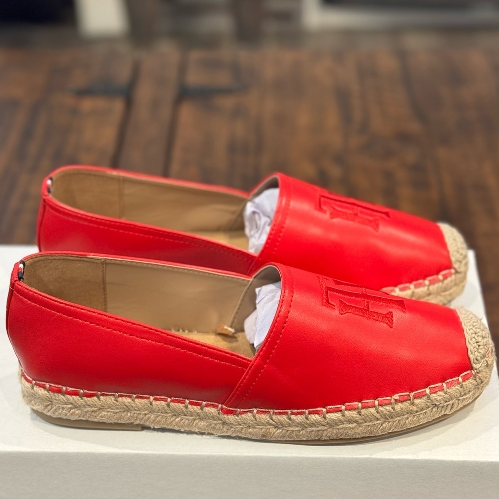 Tommy Hilfiger Pieke 2 Espadrille Loafer (NWOT)
